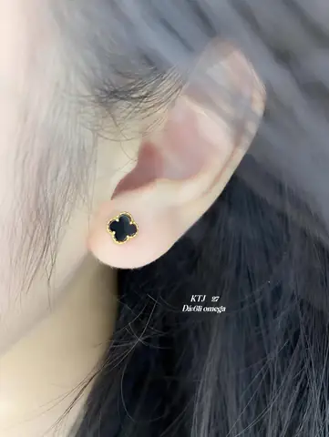 Mua Bông Tai Cỏ 4 Lá Vàng Tây Loại Nào Tốt Và Giá Bao Nhiêu Cho Nữ Yêu Trang Sức May Mắn Mua Bông Tai Cỏ 4 Lá Vàng Tây Loại Nào Tốt Và Giá Bao Nhiêu Cho Nữ Yêu Trang Sức May Mắn