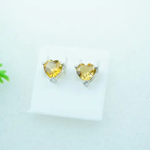 Bông Tai Đá Phong Thủy: Hướng Dẫn Chọn Mua, Ý Nghĩa & Cách Bảo Quản Cho Người Mới Bắt Đầu