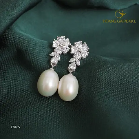 Khám Phá Bông Tai Ngọc Trai Hoàng Gia Pearl: Các Mẫu Đẹp, Chất Liệu Và Giá Bán
