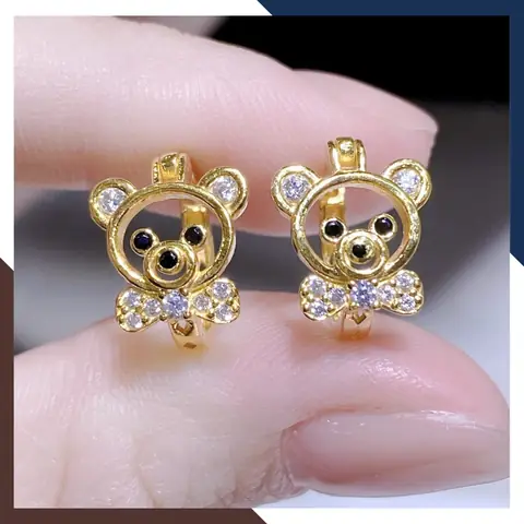 Gợi Ý Bông Tai Vàng Tây Cho Bé: Khuyên Tai Vàng 10k, 14k Đẹp Và An Toàn Theo Độ Tuổi Gợi Ý Bông Tai Vàng Tây Cho Bé: Khuyên Tai Vàng 10k, 14k Đẹp Và An Toàn Theo Độ Tuổi