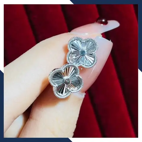 Mua Bông Tai Vàng Trắng Italy 18k: Giá, Mẫu Mã, Cách Chọn Và Nơi Mua Uy Tín