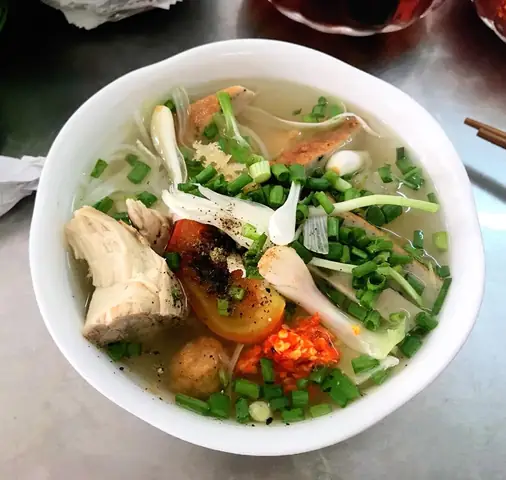 Khám Phá Bún Cá Nguyên Loan 123 Ngô Gia Tự Nha Trang: Thông Tin Quán, Giờ Mở Cửa Và Đặt Món Giao Tận Nơi Cho Thực Khách