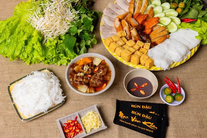 Tìm Hiểu Bún Đậu Mạc Văn Khoa Bình Thạnh: Địa Chỉ, Giờ Mở Cửa Và Giá Tiền Tìm Hiểu Bún Đậu Mạc Văn Khoa Bình Thạnh: Địa Chỉ, Giờ Mở Cửa Và Giá Tiền
