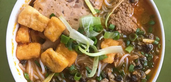 Tổng Hợp Các Quán Bún Riêu Lý Thường Kiệt Buôn Ma Thuột: Địa Chỉ Và Hương Vị Đường Phố Tổng Hợp Các Quán Bún Riêu Lý Thường Kiệt Buôn Ma Thuột: Địa Chỉ Và Hương Vị Đường Phố