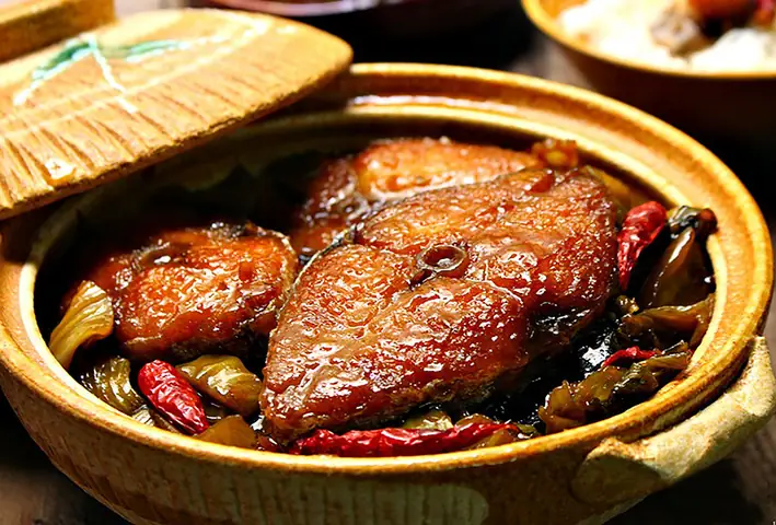 Giải Đáp Cá Kho Làng Vũ Đại Giá Bao Nhiêu Tiền Theo Từng Niêu Cá Cho Người Muốn Đặt Mua Giải Đáp Cá Kho Làng Vũ Đại Giá Bao Nhiêu Tiền Theo Từng Niêu Cá Cho Người Muốn Đặt Mua
