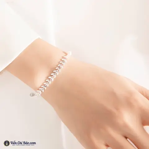 Các Kiểu Vòng Tay Đẹp Nhất 2026: Hướng Dẫn Chọn & Phong Cách Cho Mọi Dịp