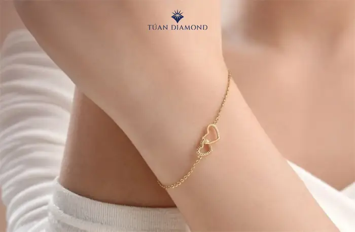 Tổng Hợp Các Mẫu Lắc Tay Vàng Đẹp Cho Nam Nữ Theo Từng Chất Liệu Và Kiểu Dáng Tổng Hợp Các Mẫu Lắc Tay Vàng Đẹp Cho Nam Nữ Theo Từng Chất Liệu Và Kiểu Dáng