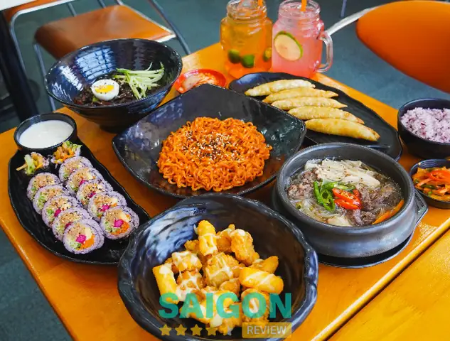 Tổng Hợp Các Quán Ăn Ngon Quận 10 Cho Thực Khách Muốn Khám Phá Ẩm Thực Địa Phương Tổng Hợp Các Quán Ăn Ngon Quận 10 Cho Thực Khách Muốn Khám Phá Ẩm Thực Địa Phương