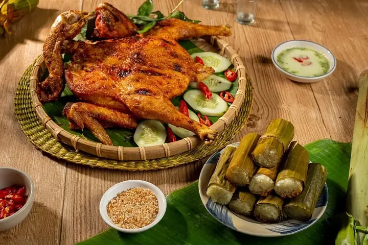 Tổng Hợp Các Quán Gà Nướng Cơm Lam Ngon Ở Đà Lạt – Địa Chỉ Đáng Thử Cho Du Khách Và Gia Đình Tổng Hợp Các Quán Gà Nướng Cơm Lam Ngon Ở Đà Lạt – Địa Chỉ Đáng Thử Cho Du Khách Và Gia Đình
