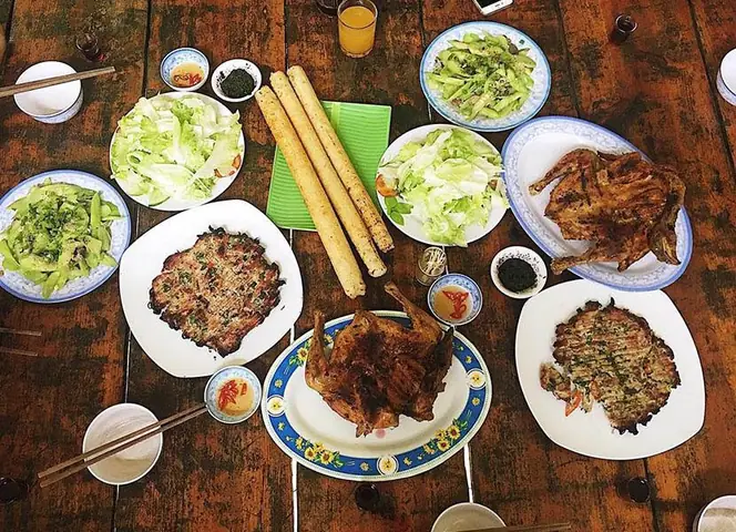 Tổng Hợp Các Quán Gà Nướng Cơm Lam Ngon Ở Đà Lạt – Địa Chỉ Đáng Thử Cho Du Khách Và Gia Đình Tổng Hợp Các Quán Gà Nướng Cơm Lam Ngon Ở Đà Lạt – Địa Chỉ Đáng Thử Cho Du Khách Và Gia Đình