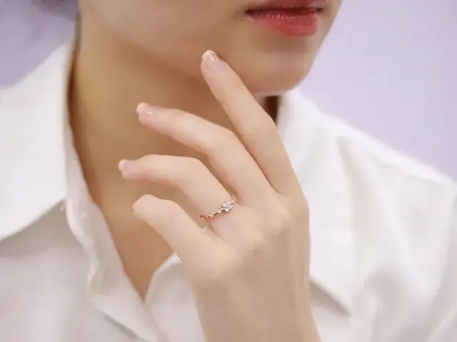 Cách Chọn Size Nhẫn Pandora Chuẩn – Hướng Dẫn Đo Và Lựa Chọn Tối Ưu Cho Mọi Phong Cách Cách Chọn Size Nhẫn Pandora Chuẩn – Hướng Dẫn Đo Và Lựa Chọn Tối Ưu Cho Mọi Phong Cách