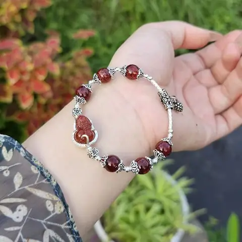 Hướng Dẫn Cách Đeo Vòng Tay Tỳ Hưu Chuẩn Phong Thủy Cho Người Mới Dùng
