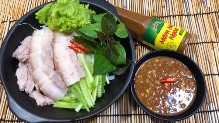 Cách Làm Bún Mắm Nêm Ninh Thuận Chuẩn Vị – Hướng Dẫn Chi Tiết Cho Người Mới Bắt Đầu Cách Làm Bún Mắm Nêm Ninh Thuận Chuẩn Vị – Hướng Dẫn Chi Tiết Cho Người Mới Bắt Đầu