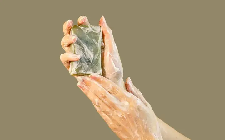 Cách Lấy Nhẫn Khi Quá Chặt Ra Khỏi Ngón Tay Không Đau Tại Nhà Cách Lấy Nhẫn Khi Quá Chặt Ra Khỏi Ngón Tay Không Đau Tại Nhà