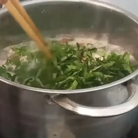 Cách Nấu Canh Lá Lằng Với Cá Chuẩn Vị Đắng Thanh, Bùi Ngọt Miền Quê
