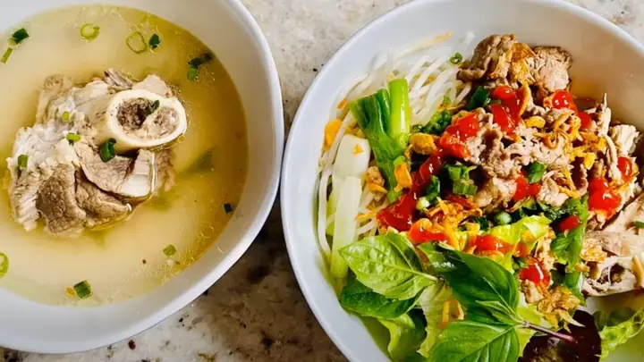 Cách Nấu Phở Khô Gà Gia Lai Chuẩn Vị Tại Nhà