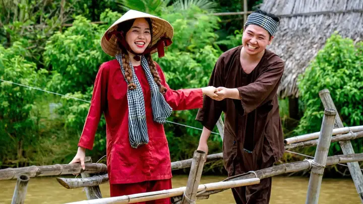 Hướng Dẫn Cách Quấn Khăn Rằn Nam Bộ Chuẩn Miền Tây Cho Người Mới Bắt Đầu Hướng Dẫn Cách Quấn Khăn Rằn Nam Bộ Chuẩn Miền Tây Cho Người Mới Bắt Đầu