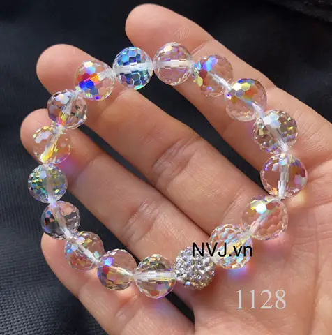 Hướng Dẫn Xỏ Vòng Tay Pha Lê Chi Tiết Cho Người Mới Tự Làm Handmade