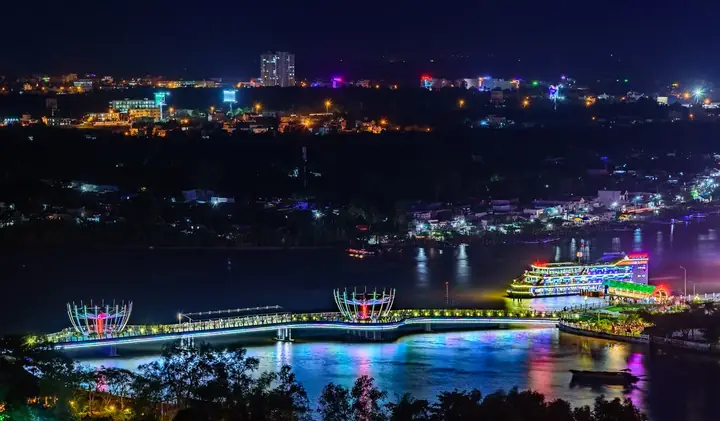 Khám Phá Cầu Đi Bộ Ninh Kiều Cần Thơ – Biểu Tượng Và Điểm Tham Quan Nổi Bật Khám Phá Cầu Đi Bộ Ninh Kiều Cần Thơ – Biểu Tượng Và Điểm Tham Quan Nổi Bật
