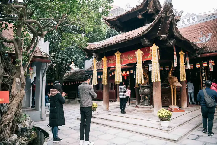 Cách Cầu Duyên Tại Chùa Hà: Hướng Dẫn Chi Tiết, Lưu Ý Trang Phục Và Lễ Vật