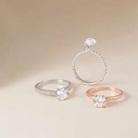 Gợi Ý Chọn Nhẫn Cầu Hôn Nên Mua Loại Nào Tốt Theo Chất Liệu Và Ngân Sách Gợi Ý Chọn Nhẫn Cầu Hôn Nên Mua Loại Nào Tốt Theo Chất Liệu Và Ngân Sách