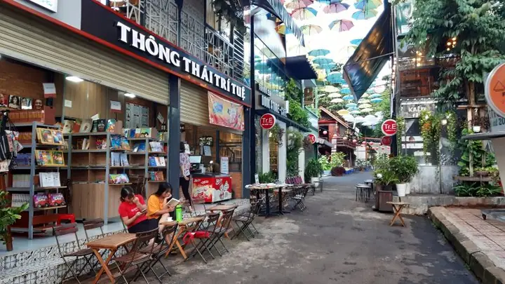 Khám Phá Chỗ Chụp Hình Đẹp Ở Buôn Ma Thuột: Top Địa Điểm Check-in Cho Dân Săn Ảnh Khám Phá Chỗ Chụp Hình Đẹp Ở Buôn Ma Thuột: Top Địa Điểm Check-in Cho Dân Săn Ảnh