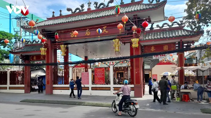Cập Nhật Chi Tiết Giờ Mở Cửa Và Đóng Cửa Chùa Bà Thiên Hậu Bình Dương Cho Du Khách