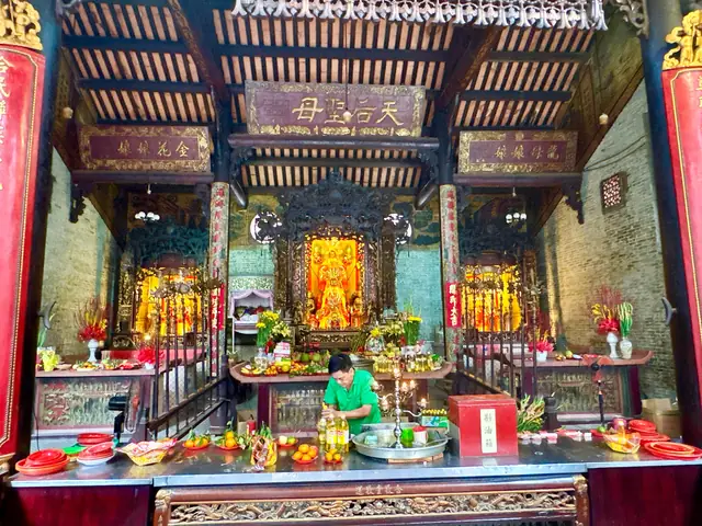 Tìm Hiểu Chùa Bà Thiên Hậu Rạch Giá: Vị Trí, Kiến Trúc Và Tín Ngưỡng Người Hoa Tại Kiên Giang Tìm Hiểu Chùa Bà Thiên Hậu Rạch Giá: Vị Trí, Kiến Trúc Và Tín Ngưỡng Người Hoa Tại Kiên Giang