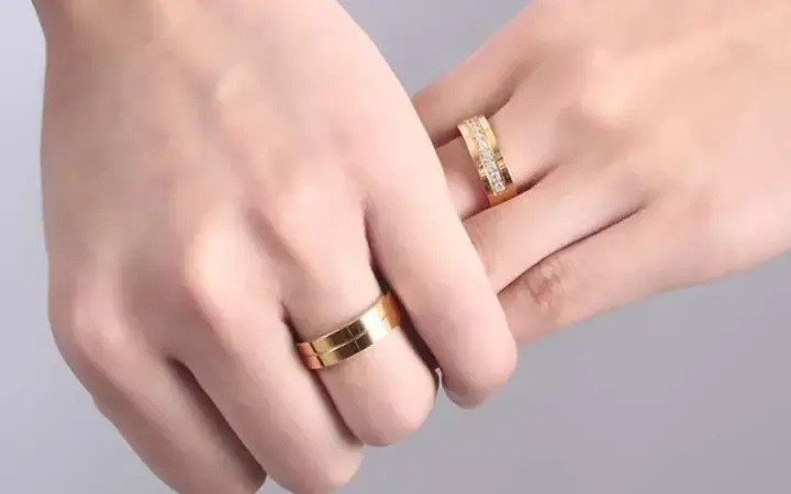 Giải Đáp Chưa Cưới Đeo Nhẫn Cặp Được Không Và Những Lưu Ý Cho Cặp Đôi