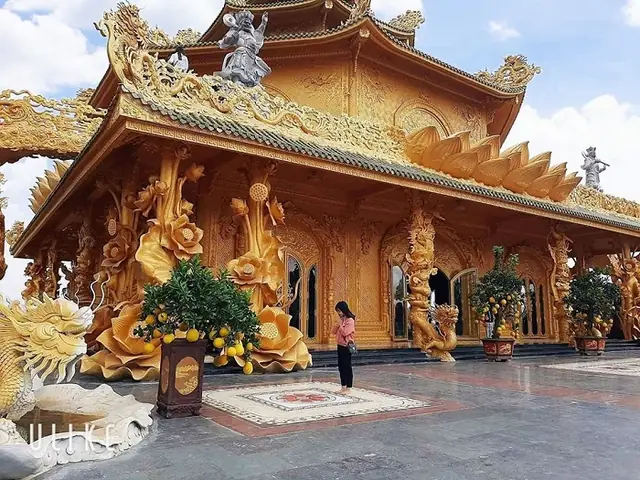 Khám Phá Các Chùa Ở Ân Thi Hưng Yên: Từ Chùa Phúc Lâm Dát Vàng Đến Địa Chỉ Tâm Linh Xã Phù Ủng Khám Phá Các Chùa Ở Ân Thi Hưng Yên: Từ Chùa Phúc Lâm Dát Vàng Đến Địa Chỉ Tâm Linh Xã Phù Ủng