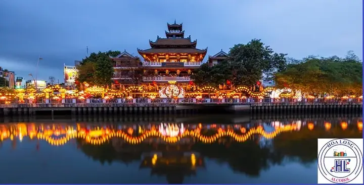 Chi Tiết Về Chùa Pháp Hoa Trên Đường Trường Sa: Lịch Sử, Vị Trí, Giờ Mở Cửa Và Hướng Dẫn Thăm Quan