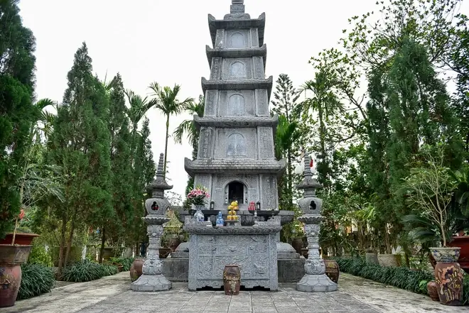 Các Ngôi Chùa Nổi Bật Trên Đường Phạm Văn Đồng: Địa Chỉ, Giờ Mở Cửa Và Thông Tin Cần Biết