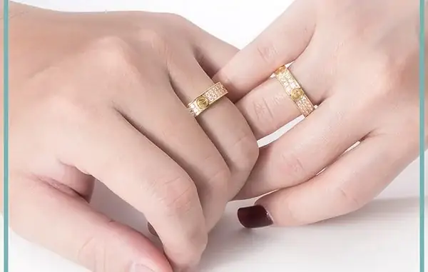 Có Nên Đeo Nhẫn Cặp? Lý Do, Cách Đeo Và Những Điều Cần Biết Có Nên Đeo Nhẫn Cặp? Lý Do, Cách Đeo Và Những Điều Cần Biết