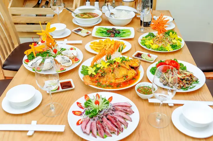 Tìm Hiểu Slogan "con Gì Bơi Chúng Tôi Đều Có" Của Thế Giới Hải Sản – Hệ Thống Hải Sản Tươi Sống Cho Thực Khách Tìm Hiểu Slogan "con Gì Bơi Chúng Tôi Đều Có" Của Thế Giới Hải Sản – Hệ Thống Hải Sản Tươi Sống Cho Thực Khách