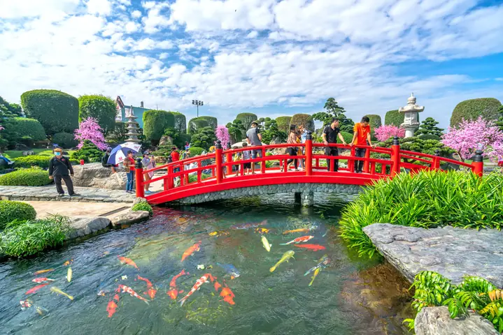 Khám Phá Công Viên Đá Nhật Rin Rin Park: Địa Điểm Và Trải Nghiệm Thực Tế Tại Hóc Môn