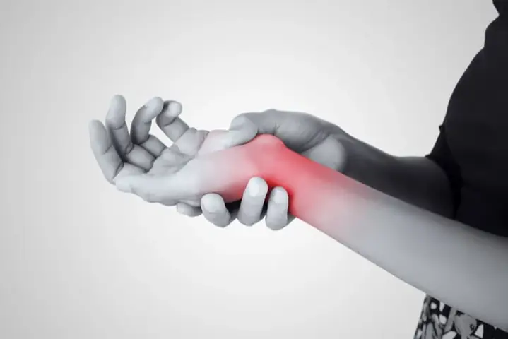 Tìm Hiểu Đau Cổ Tay Phải: Nguyên Nhân, Triệu Chứng Và Cách Chữa Trị Tìm Hiểu Đau Cổ Tay Phải: Nguyên Nhân, Triệu Chứng Và Cách Chữa Trị