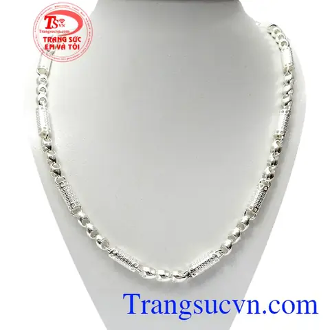 Chọn Mua Dây Chuyền Bạc Nam Cao Cấp: Mẫu Sợi To Nam Tính Và Thương Hiệu Uy Tín Cho Phái Mạnh
