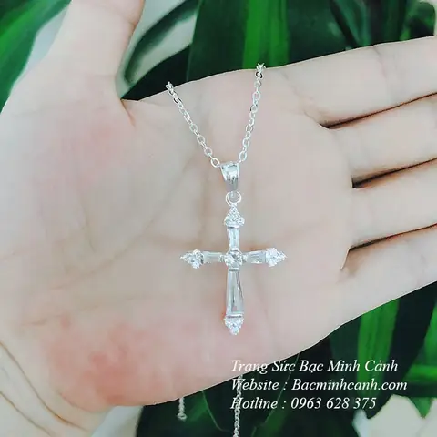 Gợi Ý Các Mẫu Dây Chuyền Bạc Nữ Mặt Thánh Giá Đẹp Và Ý Nghĩa Cho Nàng Gợi Ý Các Mẫu Dây Chuyền Bạc Nữ Mặt Thánh Giá Đẹp Và Ý Nghĩa Cho Nàng
