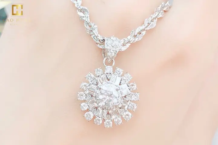 Khám Phá Các Mẫu Dây Chuyền Nữ Vàng Trắng Đẹp Dành Cho Phái Nữ