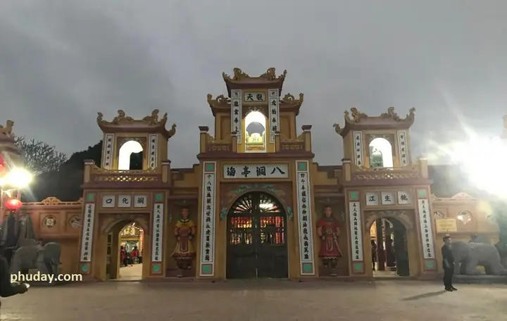 Khám Phá Đền Đồng Bằng Thờ Vua Cha Bát Hải: Lịch Sử Và Huyền Thoại Tâm Linh Tại Thái Bình Khám Phá Đền Đồng Bằng Thờ Vua Cha Bát Hải: Lịch Sử Và Huyền Thoại Tâm Linh Tại Thái Bình