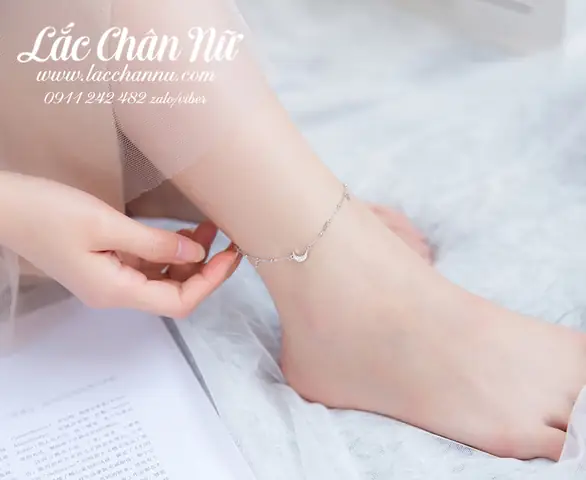 Đeo Lắc Chân Cho Bé Bên Nào Là Đúng Theo Quan Niệm Và Lưu Ý Chọn Lắc Đeo Lắc Chân Cho Bé Bên Nào Là Đúng Theo Quan Niệm Và Lưu Ý Chọn Lắc