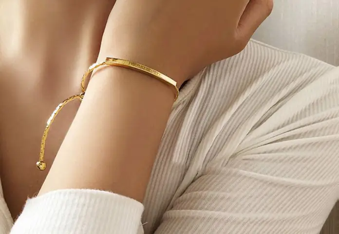 Cách Đeo Lắc Tay Đẹp Chuẩn Phong Cách Cho Nam Và Nữ Cách Đeo Lắc Tay Đẹp Chuẩn Phong Cách Cho Nam Và Nữ