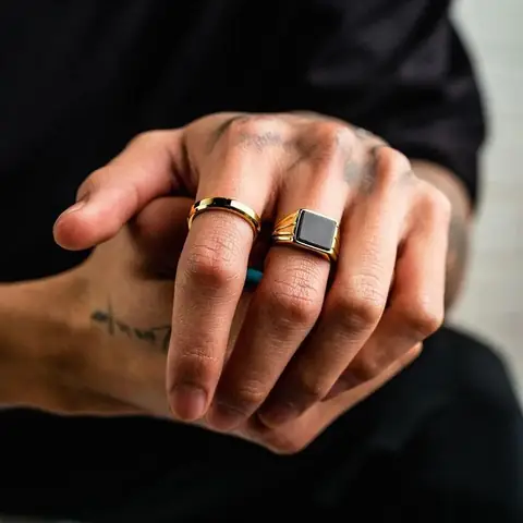 Hướng Dẫn Đeo Nhẫn Phong Thủy Hút Tài Lộc Đúng Ngón Và Tay Theo Mệnh Hướng Dẫn Đeo Nhẫn Phong Thủy Hút Tài Lộc Đúng Ngón Và Tay Theo Mệnh