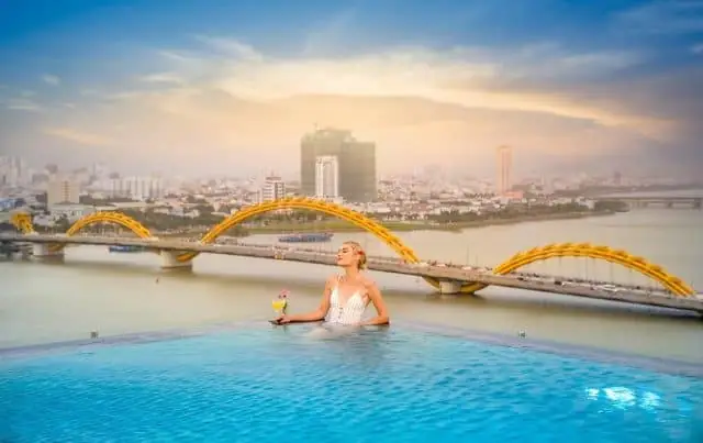 Gợi Ý Các Khách Sạn Đà Nẵng Đẹp Từ View Biển Đến Trung Tâm Cho Người Muốn Nghỉ Dưỡng