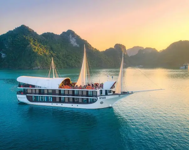 Gợi Ý Các Du Thuyền Ở Hạ Long Tốt Nhất Và Bảng Giá Mới Nhất Cho Người Muốn Nghỉ Dưỡng Trên Vịnh Gợi Ý Các Du Thuyền Ở Hạ Long Tốt Nhất Và Bảng Giá Mới Nhất Cho Người Muốn Nghỉ Dưỡng Trên Vịnh