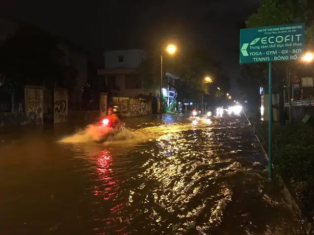 Giải Mã Điềm Báo Mưa Đá Đêm Giao Thừa: Thực Hư Báo Hiệu Điều Gì Từ Góc Nhìn Dân Gian Và Khoa Học
