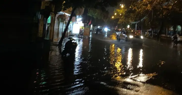 Giải Mã Điềm Báo Mưa Đá Đêm Giao Thừa: Thực Hư Báo Hiệu Điều Gì Từ Góc Nhìn Dân Gian Và Khoa Học