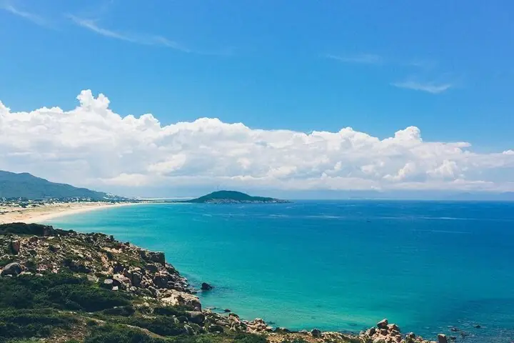 Hướng Dẫn Du Lịch Đầm Môn Khánh Hòa: Lịch Trình, Điểm Đến & Mẹo Chuẩn Bị Cho Người Mới