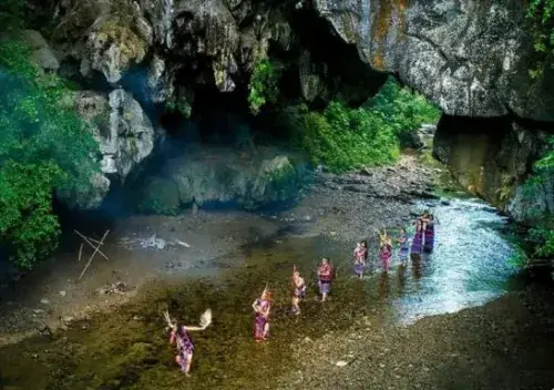 Hướng Dẫn Chi Tiết Khám Phá Khu Du Lịch Cổng Trời Đông Giang, Quảng Nam Hướng Dẫn Chi Tiết Khám Phá Khu Du Lịch Cổng Trời Đông Giang, Quảng Nam