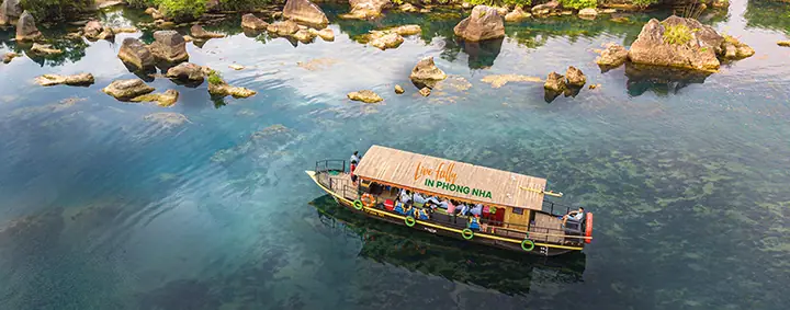 Khám Phá Sông Son Quảng Bình: Hướng Dẫn Du Lịch Chi Tiết Cho Du Khách